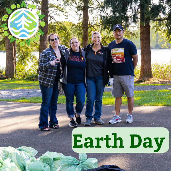Volunteers at Twin Lakes Park after picking up litter